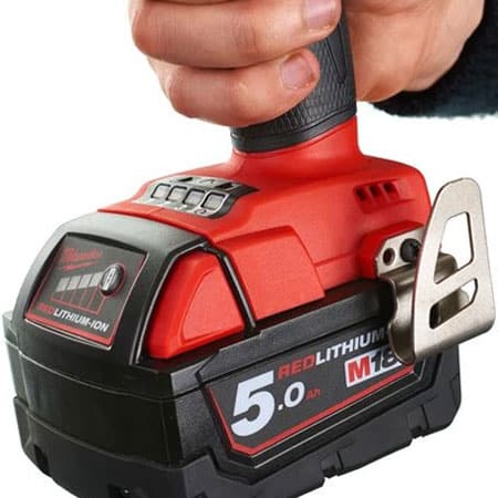 may-siet-bu-long-milwaukee-m18-fiw12-0-3 Máy siết bu lông Milwaukee M18 FIW12-0 (3)