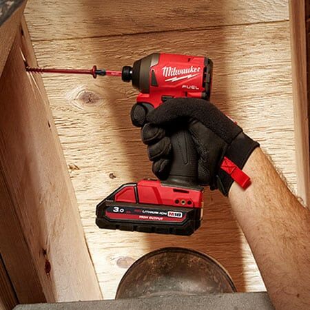 pin-milwaukee-18v-3.0ah-m18hb3-4 Pin Milwaukee M18HB3 (4)
