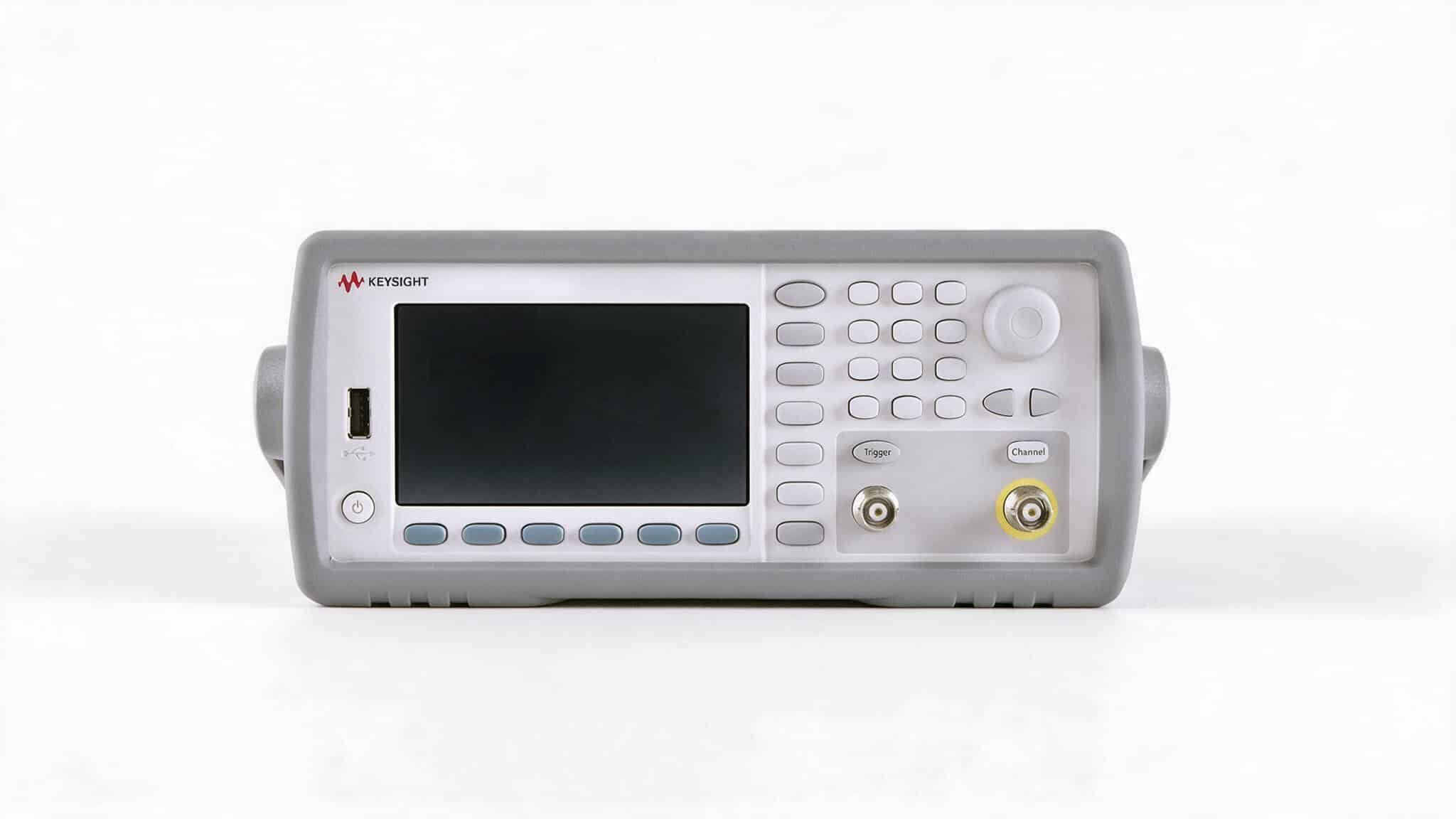 may-phat-song-ham-tuy-y-keysight-33521b-studio Máy phát sóng hàm & tùy ý Keysight 33521B — ảnh studio