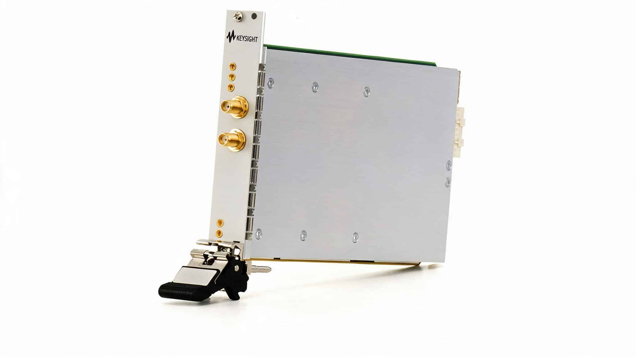 mo-dun-so-hoa-digitizer-pxie-keysight-m9202a-studio Mô-đun số hóa (digitizer) PXIe Keysight M9202A — ảnh studio