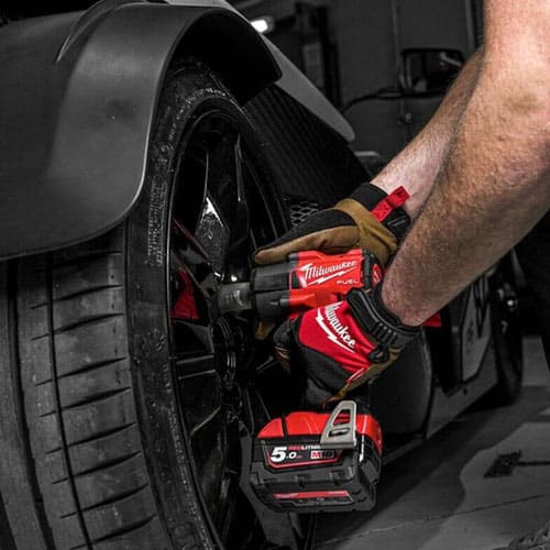 may-siet-bu-long-milwaukee-m18-fmtiw2f12-4 Máy siết bu lông Milwaukee M18 FMTIW2F12-0X0 (4)