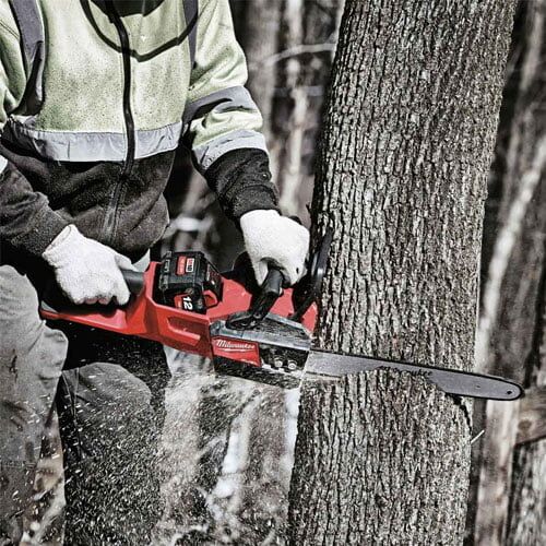 may-cua-xich-milwaukee-m18-fchs-0g0-4 Máy cưa xích Milwaukee M18 FCHS-0G0 (4)