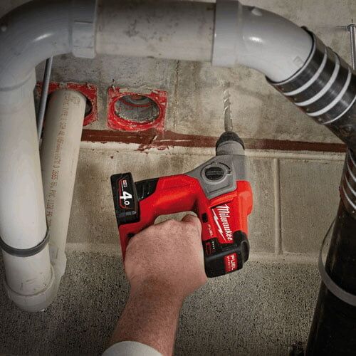 may-khoan-bua-milwaukee-m12-ch-0c-4 Máy khoan búa Milwaukee M12 CH-0C (4)
