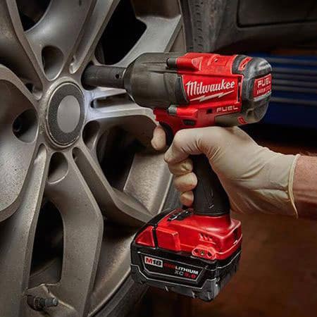 may-siet-bu-long-milwaukee-m18-fmtiw12-0x-4 Máy siết bu lông Milwaukee M18 FMTIW12-0X (4)