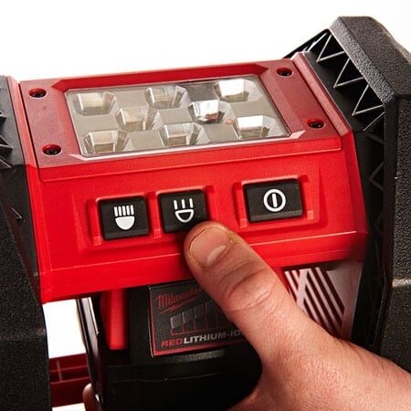 den-led-hat-sang-milwaukee-m18-al-0-1 Đèn LED hắt sáng Milwaukee M18 AL-0 (1)