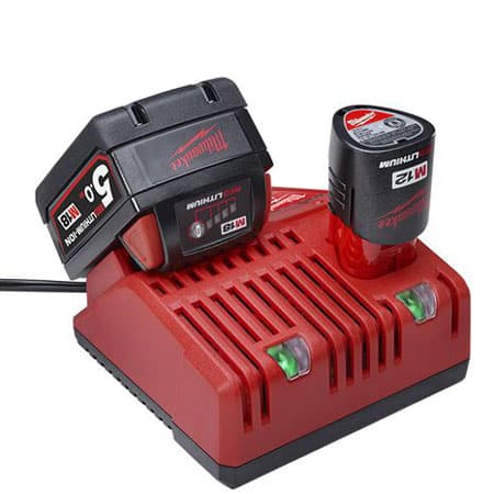 sac-pin-12v-18v-milwaukee-m12-18c-3 Sạc pin Milwaukee M12-18C (3)
