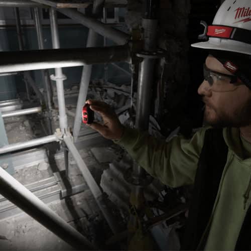 milwaukee-ir-hl450-4 đèn pin quấn đầu Milwaukee IR HL450 (4)