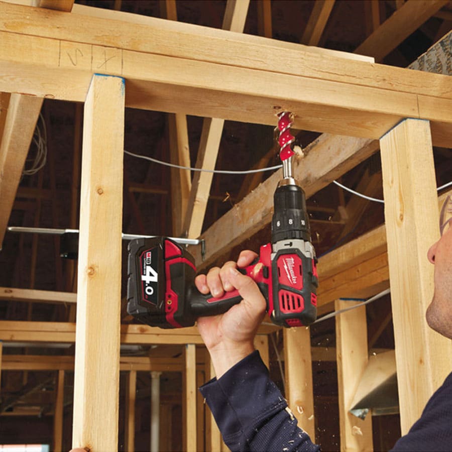 may-khoan-dong-luc-milwaukee-m18-bpd-0-co-choi-than-5 Máy khoan động lực Milwaukee M18 BPD-0 có chổi than (5)